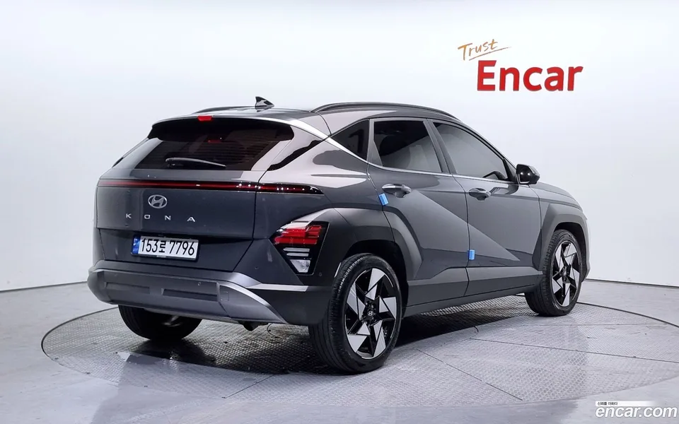 Hyundai Kona 1.6 2WD 2023 — миниатюра 2