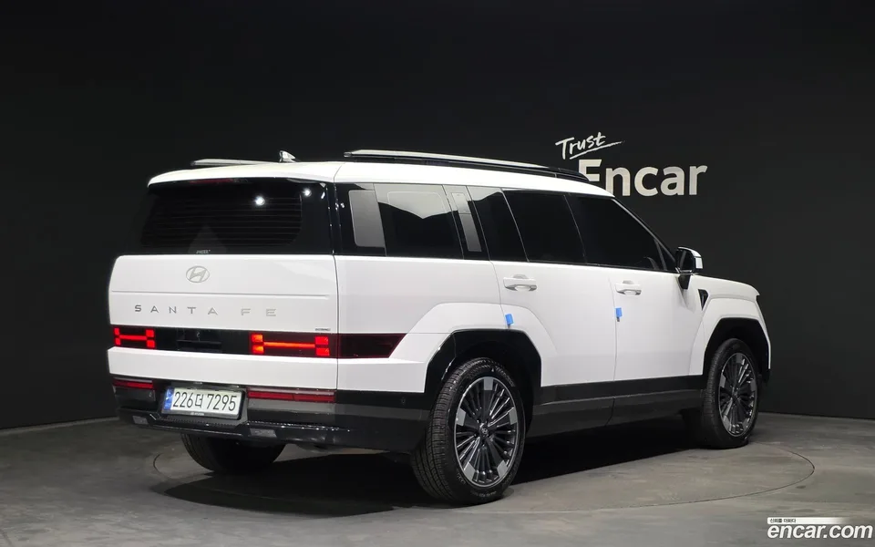 Hyundai SantaFe HEV 1.6 4WD 2023 — миниатюра 2