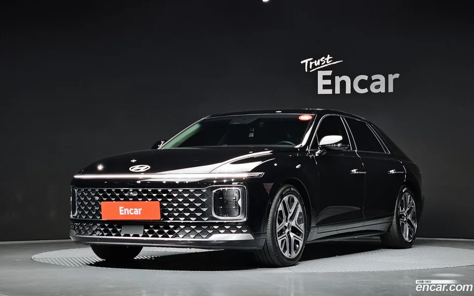 Hyundai Grandeur 2.5 2WD 2023 — фото 1, купить с доставкой в Москву