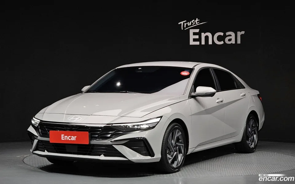 Hyundai Avante CN7 Hybrid 2024 — фото 1, купить с доставкой в Москву