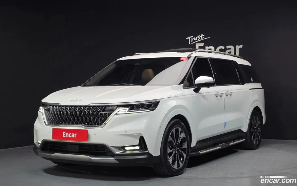 Kia Carnival 9 2022 — фото 1, купить с доставкой в Москву