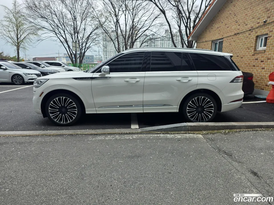 Lincoln Aviator 3.0 AWD 2022 — миниатюра 2