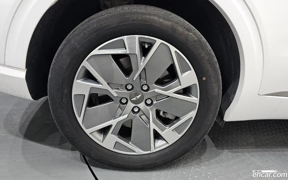 Genesis Electrified GV70 e-AWD 2022 — миниатюра 5