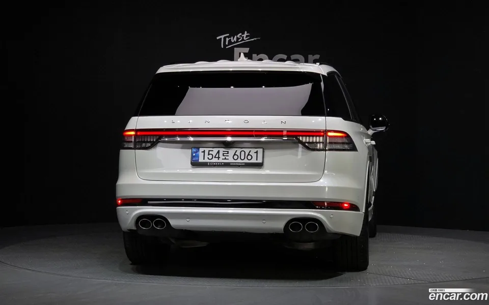 Lincoln Aviator 3.0 AWD 2023 — миниатюра 4