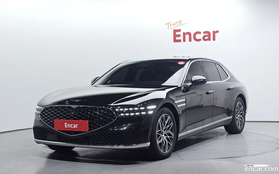 Genesis G90 3.5 2WD 2023 — фото 1, купить с доставкой в Москву