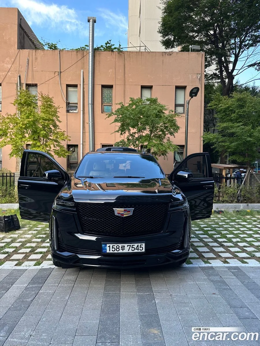 Cadillac Escalade 6.2 2022 — миниатюра 3