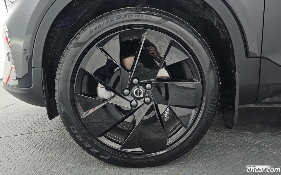 Volvo XC40 B4 2025 — миниатюра 5