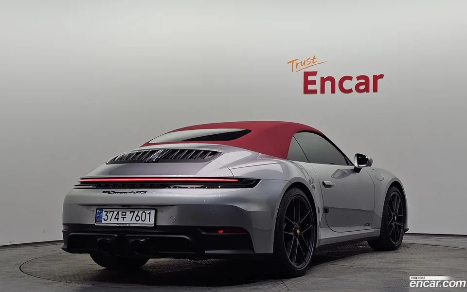 Porsche 911 (992) 4 GTS 2025 — миниатюра 2