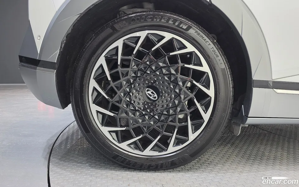 Hyundai Ioniq 5 2023 — миниатюра 5