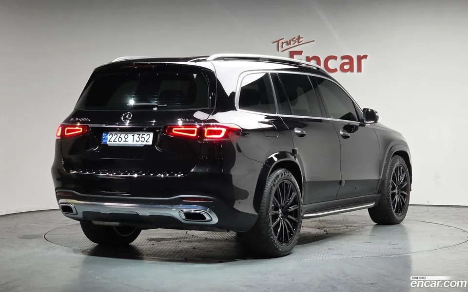 Mercedes-Benz GLS-Class GLS400d 4MATIC 2023 — миниатюра 2