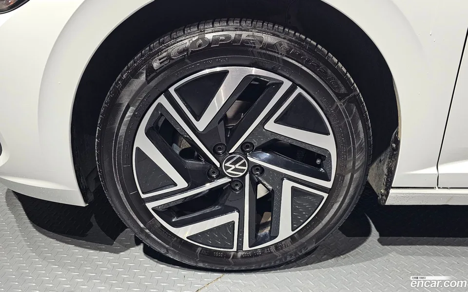 Volkswagen Jetta 1.5 TSI 2023 — миниатюра 5
