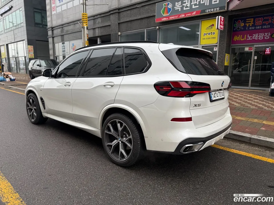 BMW X5 xDrive 40i M 2023 — миниатюра 4