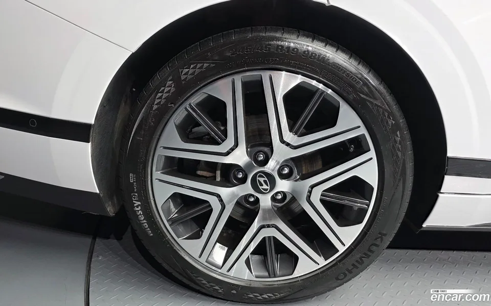 Hyundai Grandeur Hybrid 2023 — миниатюра 5
