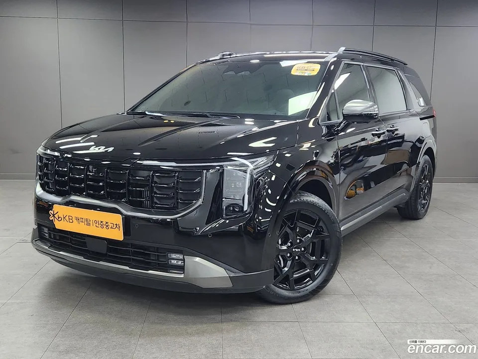 Kia Carnival HEV 9 2025 — фото 1, купить с доставкой в Москву