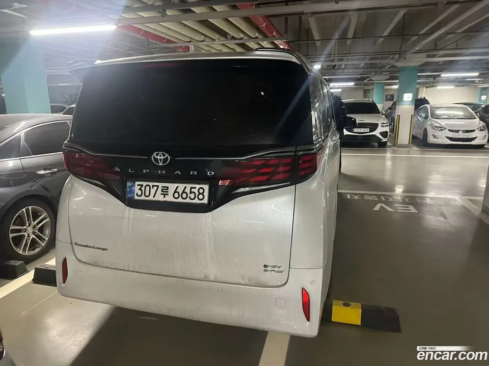 Toyota Alphard 2.5 HEV AWD 2024 — миниатюра 4