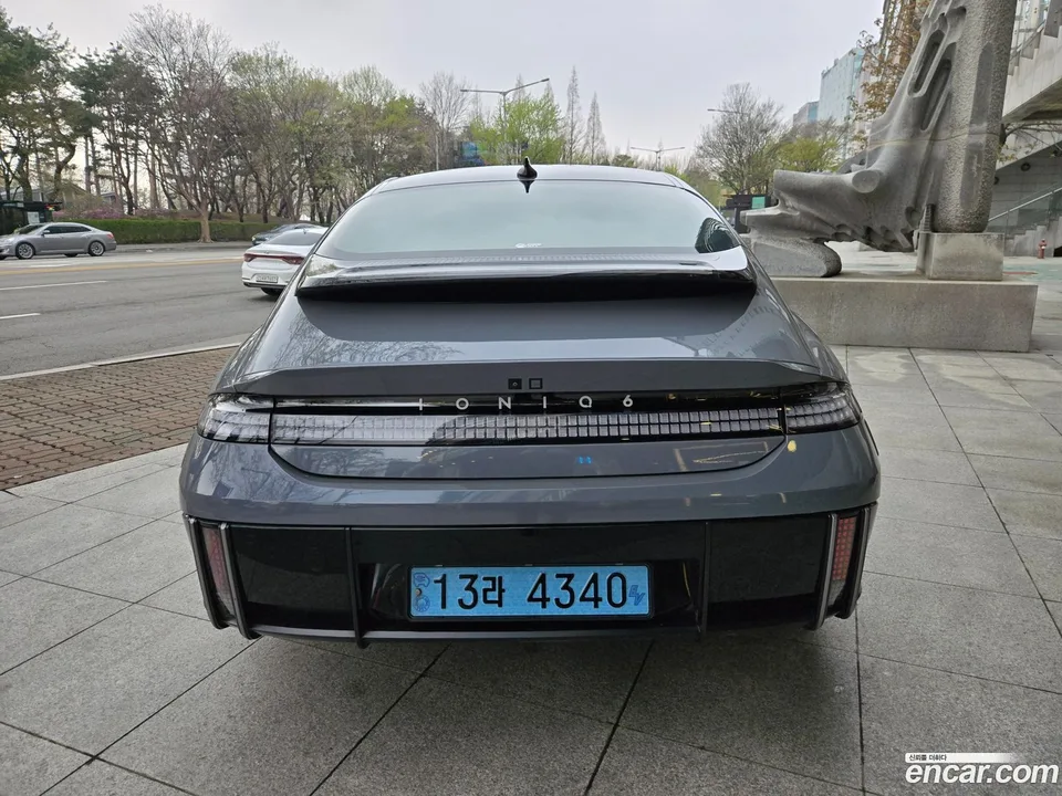 Hyundai Ioniq 6 AWD 2023 — миниатюра 4