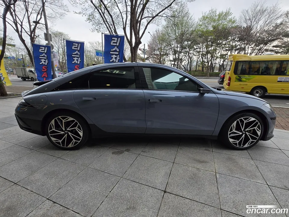 Hyundai Ioniq 6 AWD 2023 — миниатюра 5