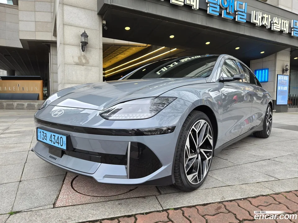 Hyundai Ioniq 6 AWD 2023 — фото 1, купить с доставкой в Москву