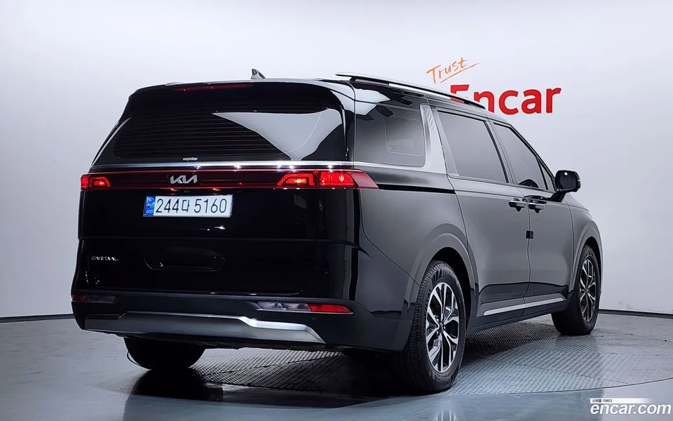 Kia Carnival 9 2023 — миниатюра 2