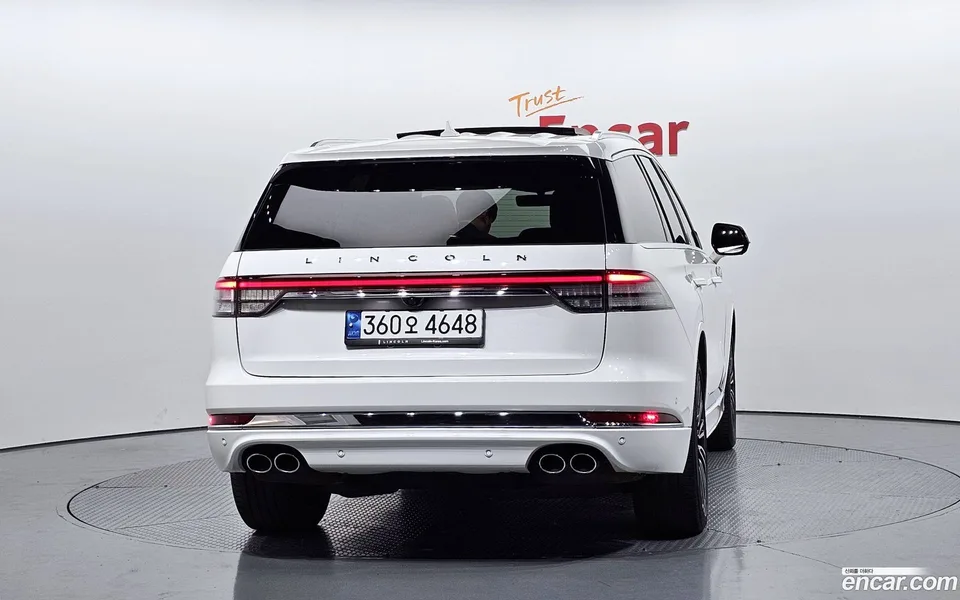 Lincoln Aviator 3.0 AWD 2023 — миниатюра 4