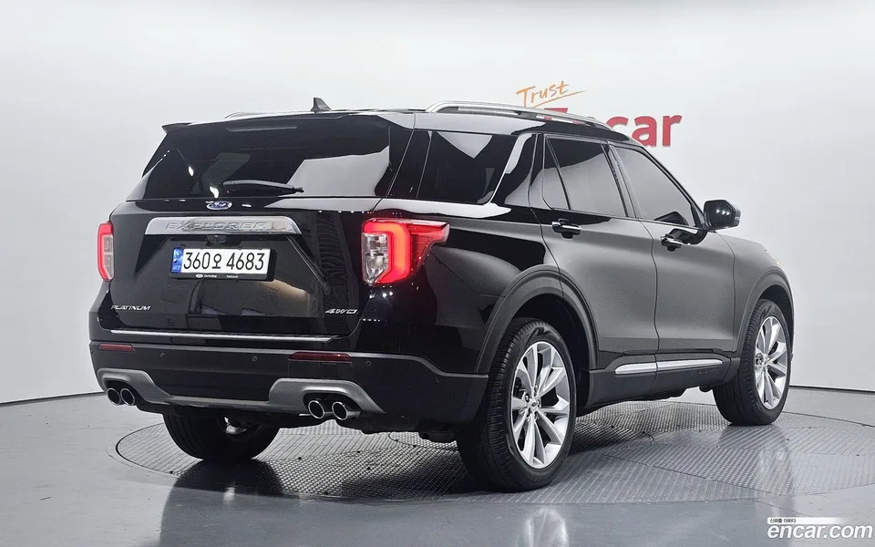 Ford Explorer 3.0 4WD 2022 — миниатюра 2