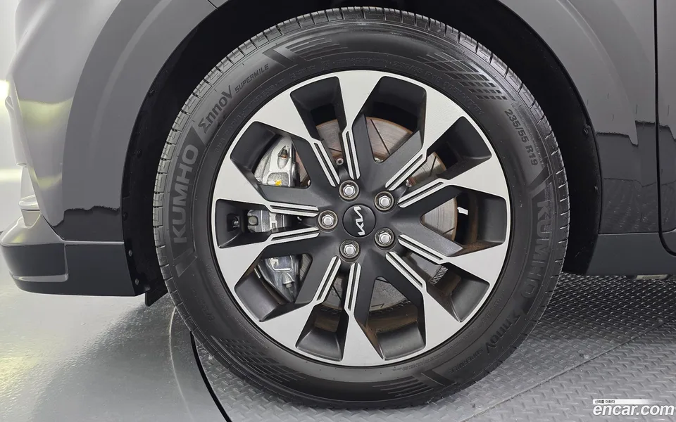 Kia Carnival 9 () 2022 — миниатюра 5