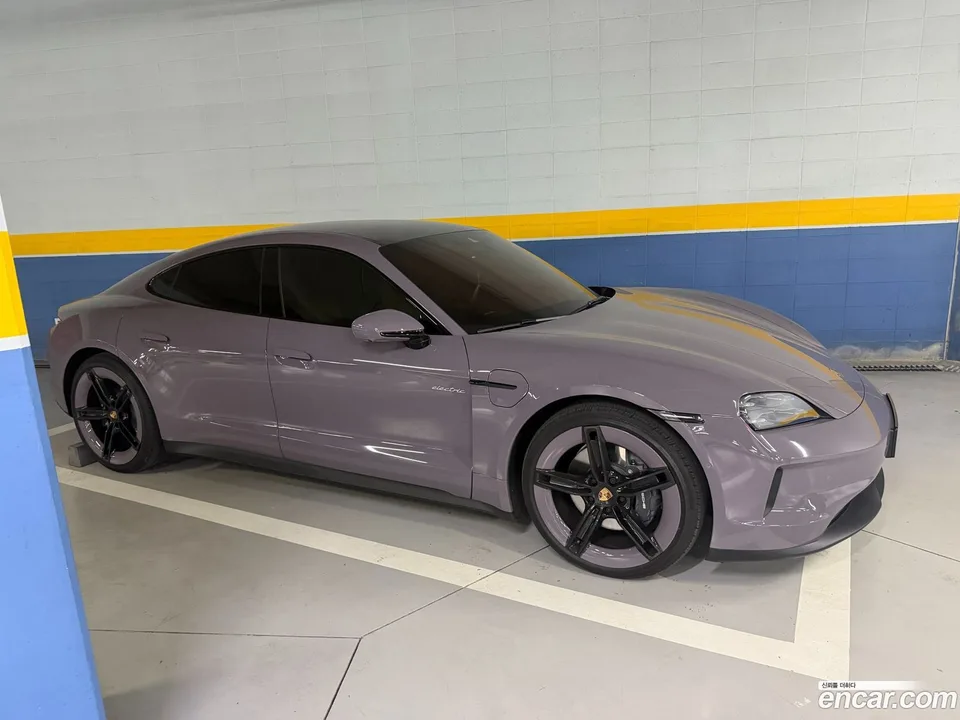 Porsche Taycan 2025 — миниатюра 4