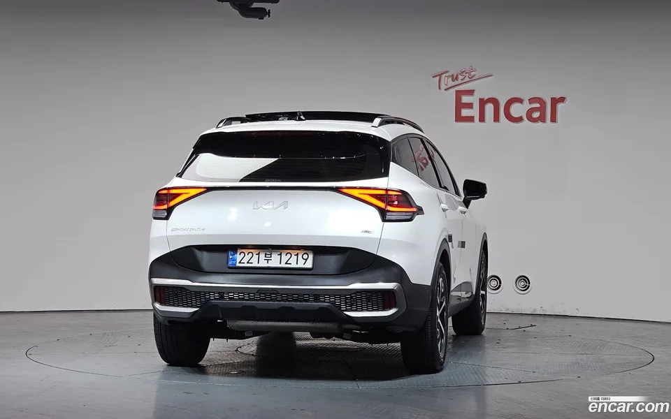 Kia Sportage Hybrid 4WD 2023 — миниатюра 4
