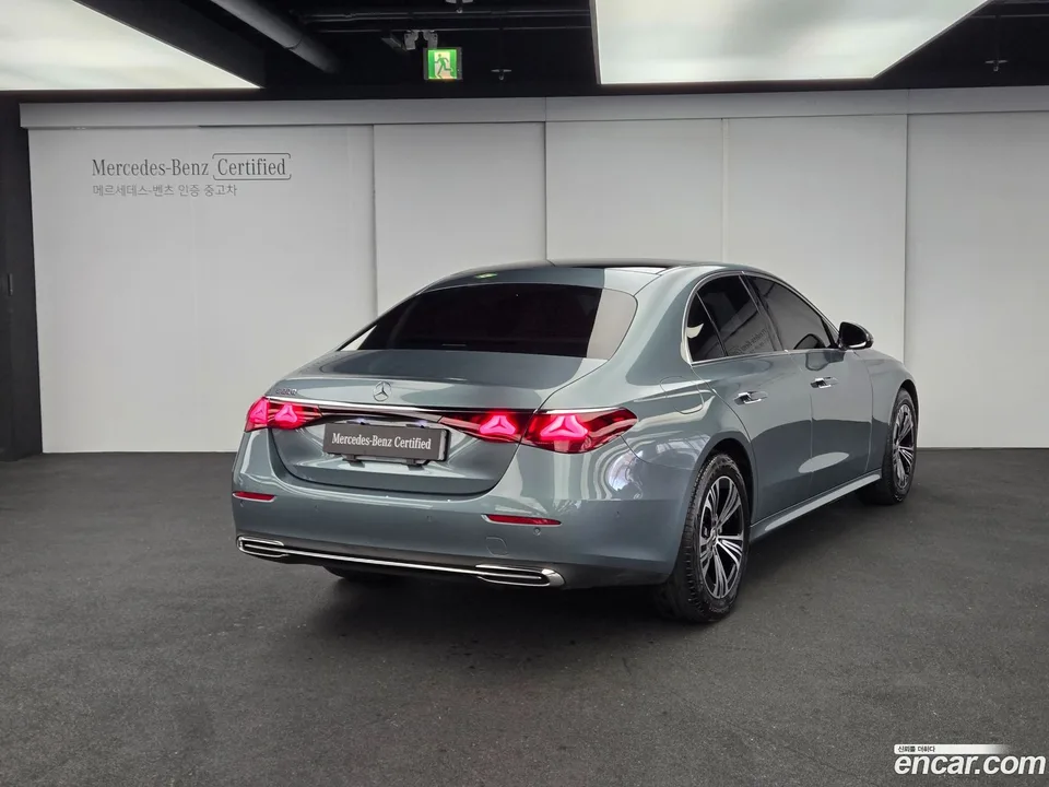 Mercedes-Benz E-Class E200 2025 — миниатюра 2