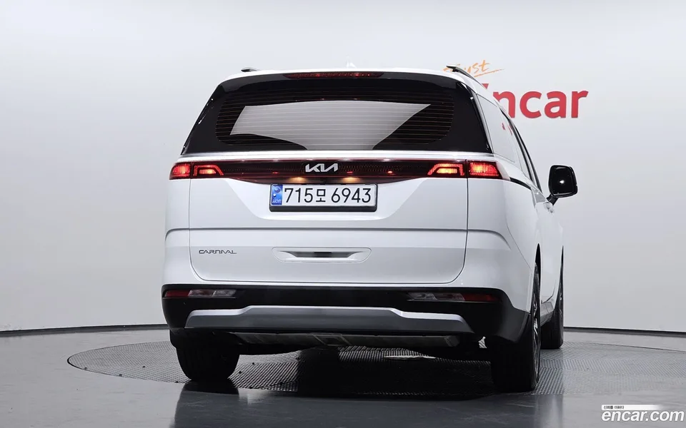 Kia Carnival 11 2023 — миниатюра 4