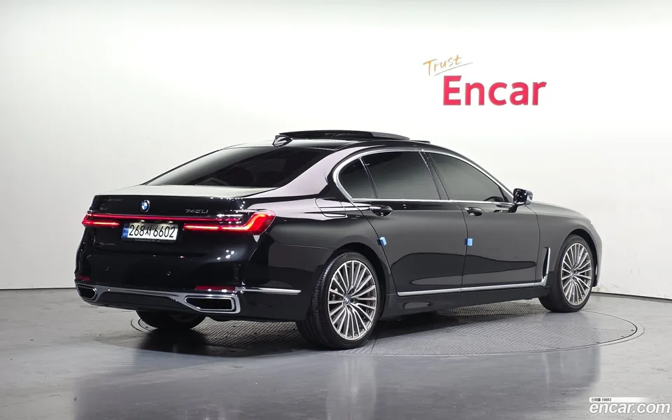 BMW 7 Series 740Li xDrive 2022 — миниатюра 2