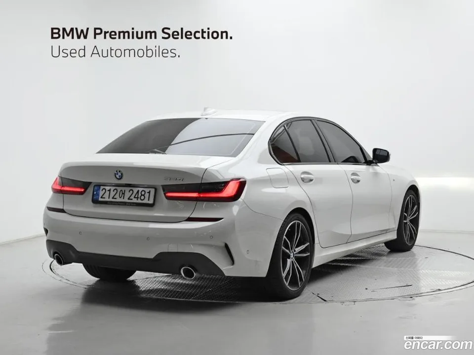 BMW 3 Series 320i M 2022 — миниатюра 2