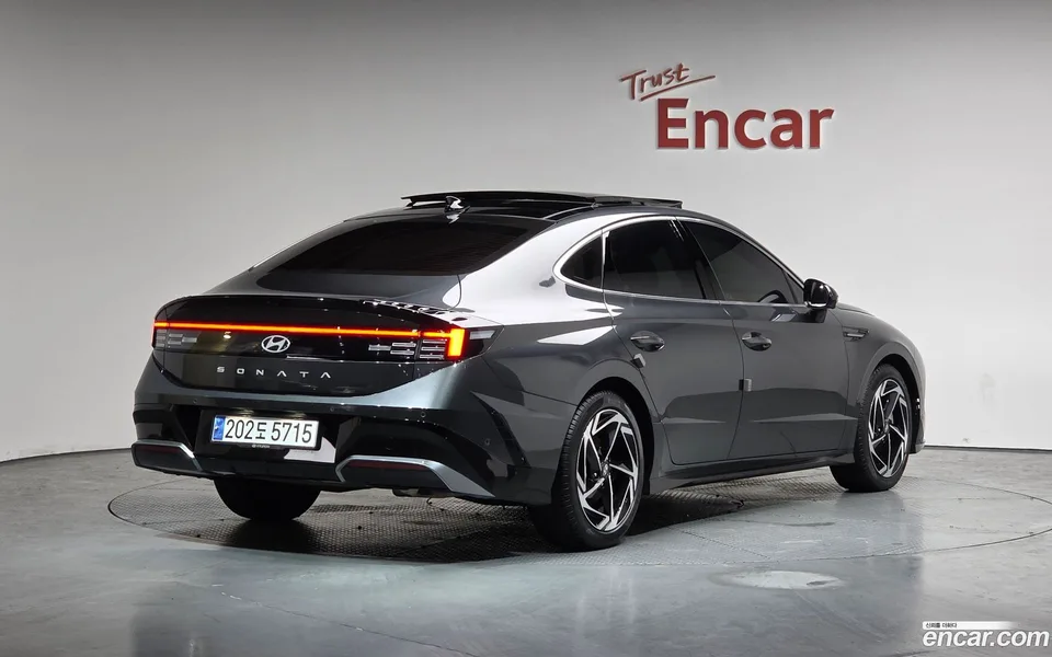 Hyundai Sonata The Edge 1.6 2023 — миниатюра 2