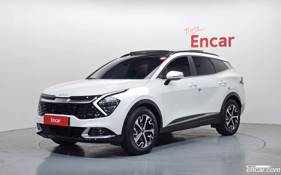 Kia Sportage Hybrid 2WD 2024 — фото 1, купить с доставкой в Москву
