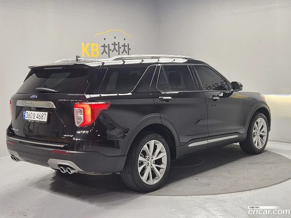 Ford Explorer 3.0 4WD 2022 — миниатюра 4