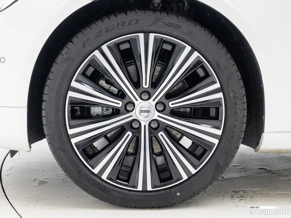 Volvo S90 B5 2024 — миниатюра 5