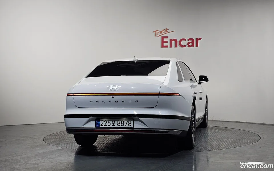 Hyundai Grandeur 2.5 2WD 2023 — миниатюра 4