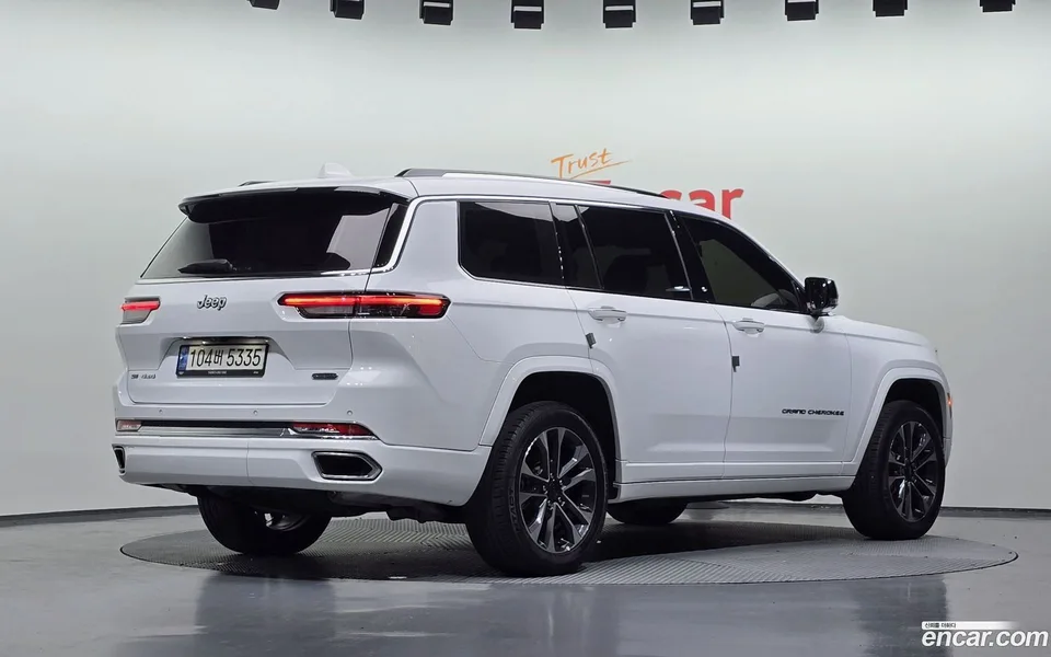 Jeep Grand Cherokee L 3.6 2022 — миниатюра 2