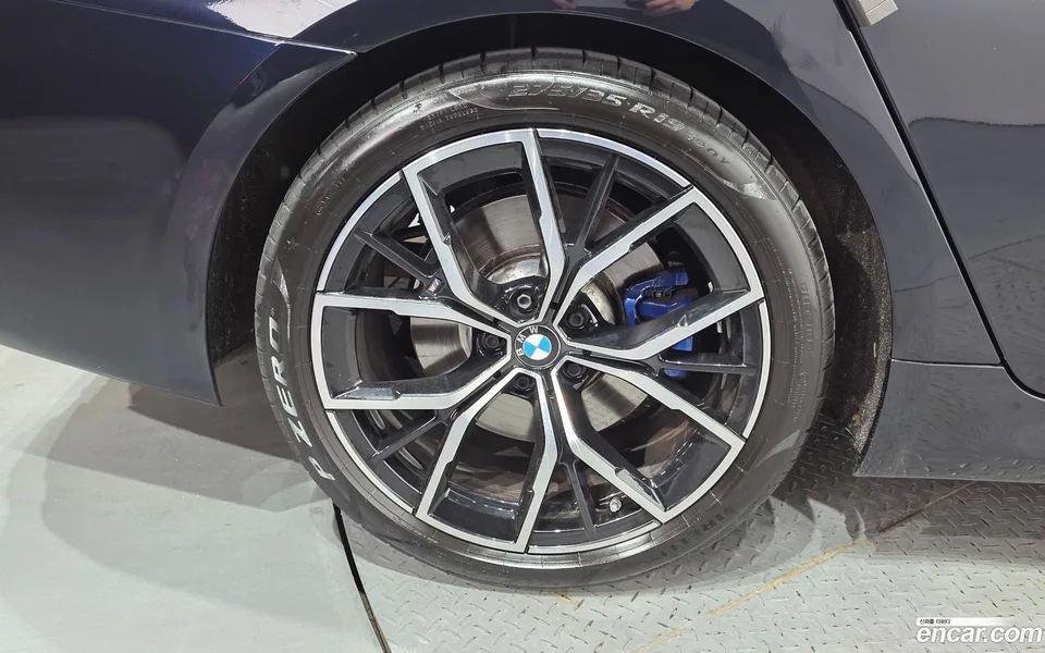 BMW 5 Series 530i M 2022 — миниатюра 5