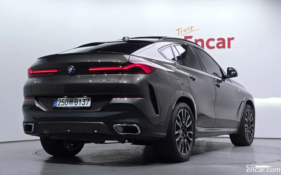 BMW X6 xDrive40i M 2024 — миниатюра 2