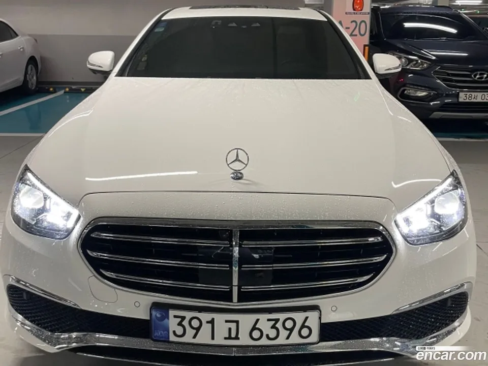 Mercedes-Benz E-Class E250 2023 — фото 1, купить с доставкой в Москву