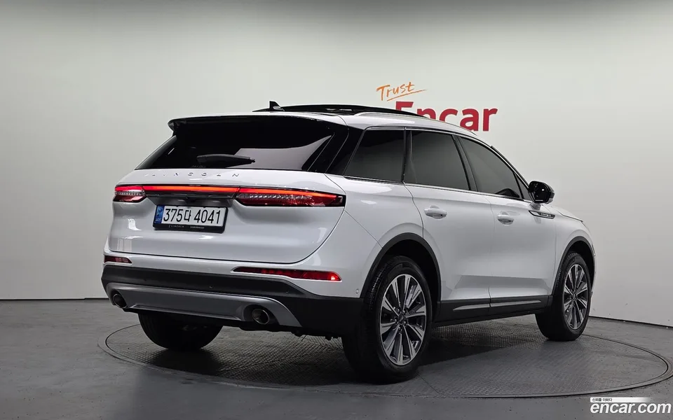 Lincoln Corsair 2.0 AWD 2022 — миниатюра 2