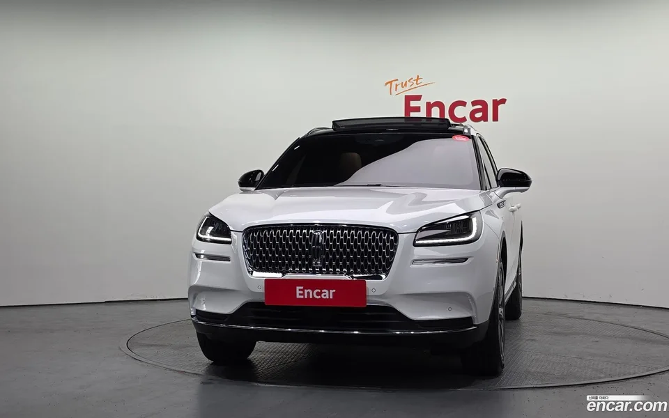 Lincoln Corsair 2.0 AWD 2022 — миниатюра 3