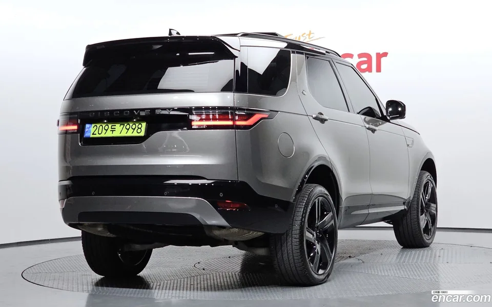 Land Rover Discovery D350 HSE 2025 — миниатюра 2