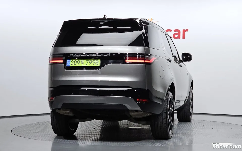 Land Rover Discovery D350 HSE 2025 — миниатюра 4