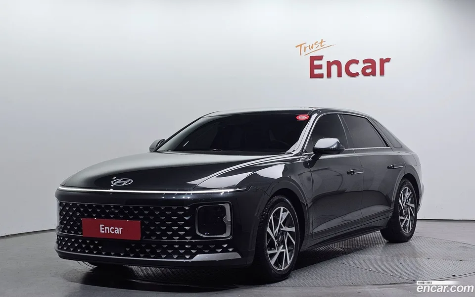 Hyundai Grandeur 2.5 2WD 2023 — фото 1, купить с доставкой в Москву