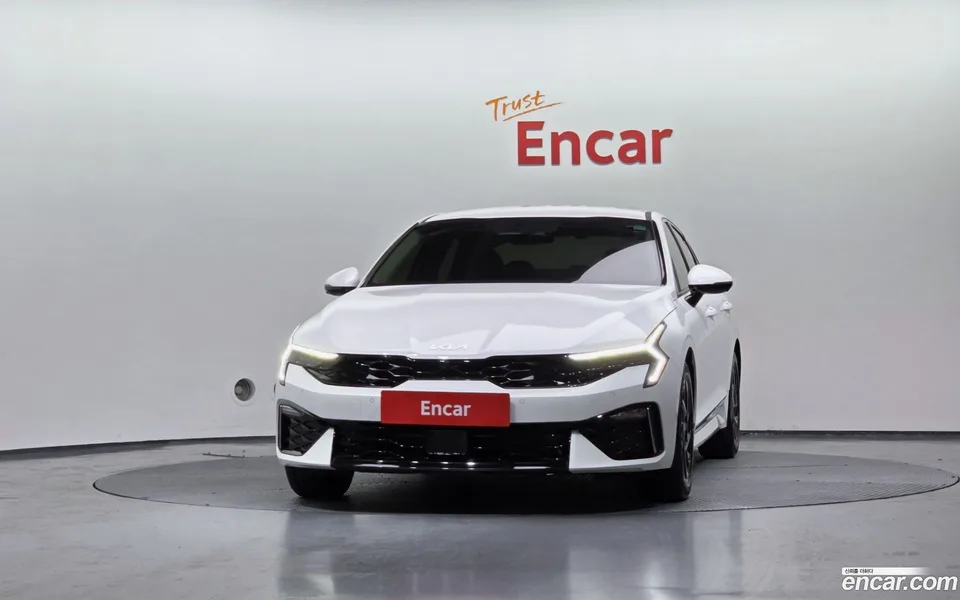Kia K5 Hybrid 2025 — миниатюра 3
