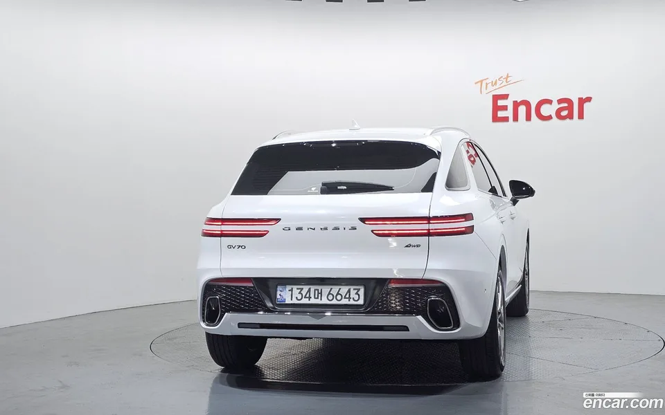 Genesis GV70 2.5T AWD 2024 — миниатюра 4
