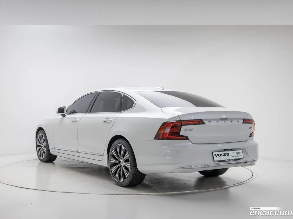 Volvo S90 B5 2024 — миниатюра 2