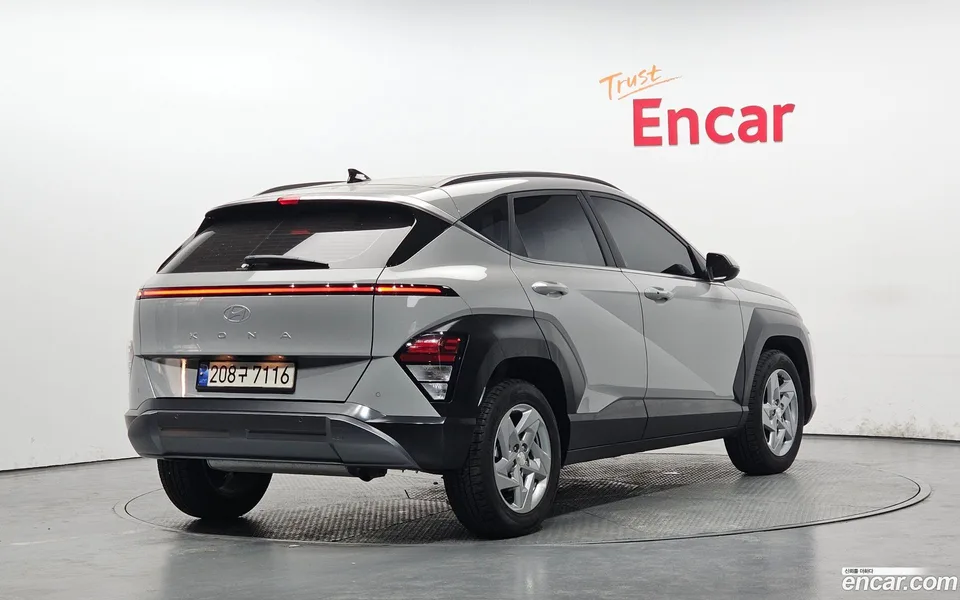 Hyundai Kona 1.6 2WD 2023 — миниатюра 2